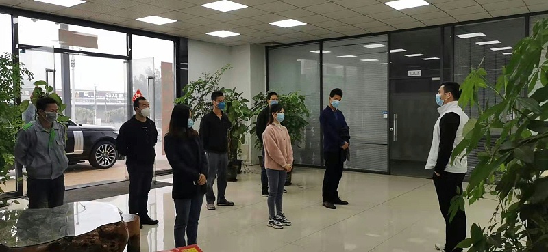 同心同行，共抗時艱！